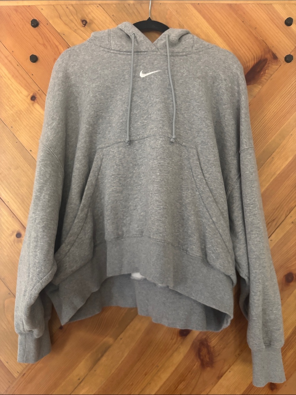 Nike Gray Drop‑Hem Crewneck Hoodie with Embroidered Swoosh